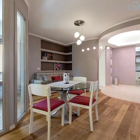 Exclusive In Light House, Close To The Sea Pensión