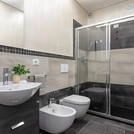 Exclusive In Light House, Close To The Sea Konukevi 3*