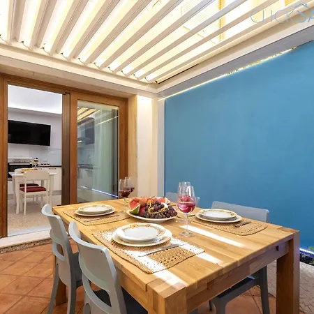 Exclusive In Light House, Close To The Sea Konukevi 3*